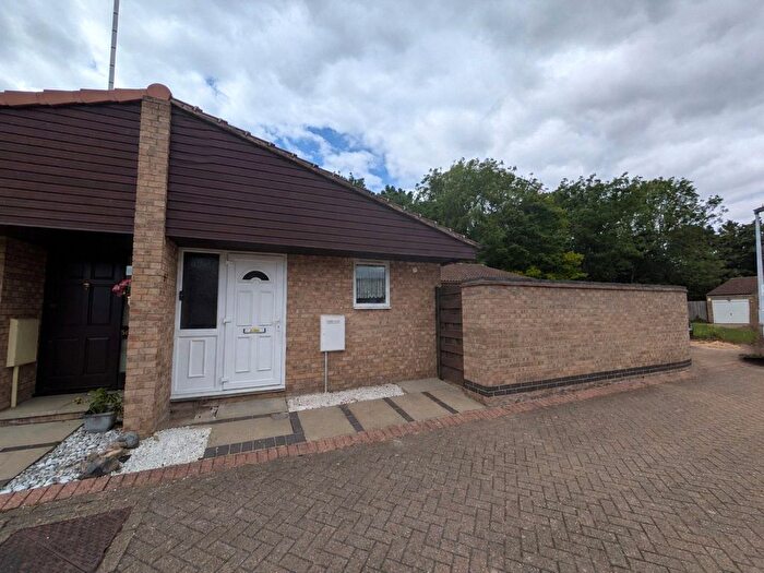 3 Bedroom Bungalow To Rent In Finchfield, Peterborough, Cambridgeshire, PE1