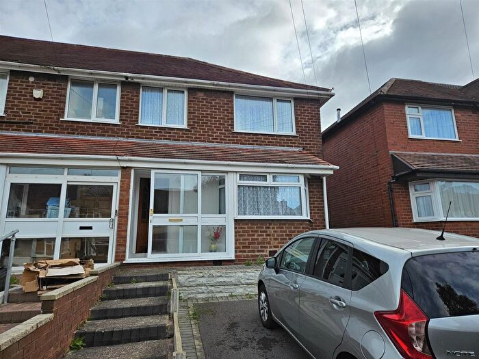 3 Bedroom End Of Terrace House To Rent In Churchdale Road, Birmingham, B44