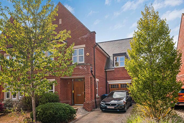 4 Bedroom Semi-Detached House For Sale In Butterwick Way, Welwyn, Hertfordshire, AL6