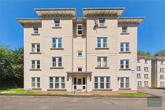 2 Bedroom Apartment To Rent In Sylvan Court, Plymouth, PL1