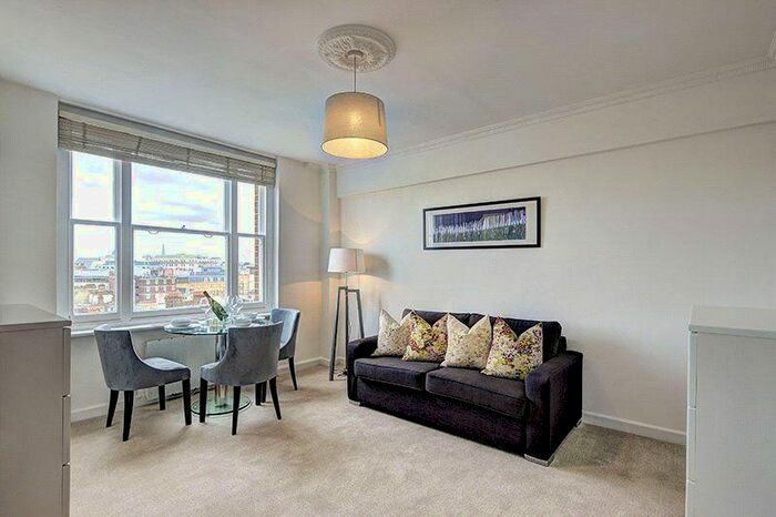 1 Bedroom Flat To Rent In Hill Street, Mayfair, W1J