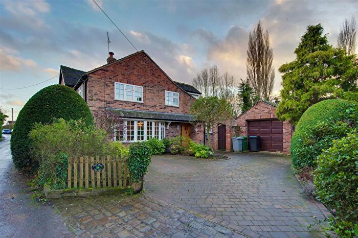 3 Bedroom Property For Sale In Martins Moss Lane, Smallwood, CW11