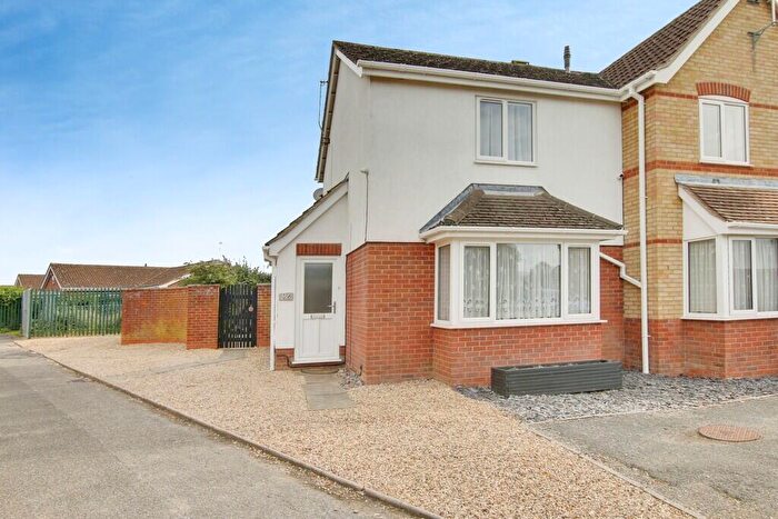 2 Bedroom End Of Terrace House For Sale In Camargue Drive, March, PE15