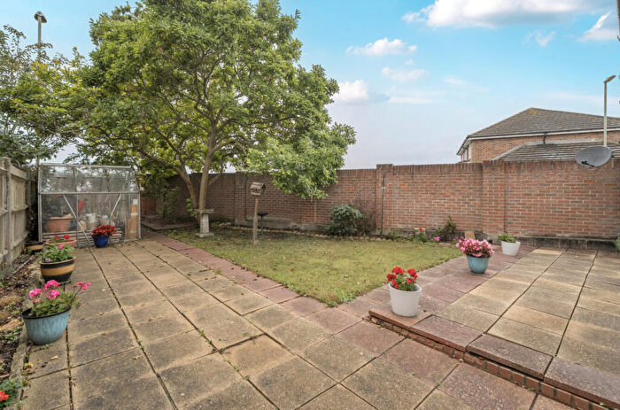 2 Bedroom Bungalow For Sale In Cyprus Road, Titchfield Common, Hampshire, PO14