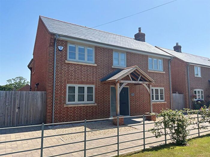 4 Bedroom Detached House For Sale In The Causeway, Hazelbury Bryan, Sturminster Newton, DT10