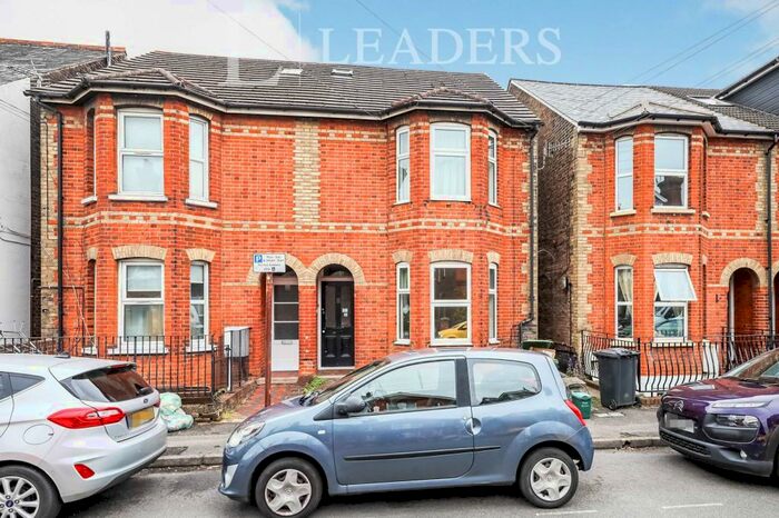 2 Bedroom Maisonette To Rent In Town Centre, Guildford, GU1