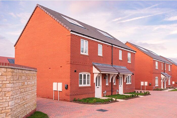 3 Bedroom Semi Detached House For Sale In Desborough Road, Rothwell, Kettering, NN14