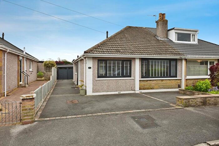 2 Bedroom Bungalow For Sale In Fairhope Avenue, Morecambe, Lancashire, LA4