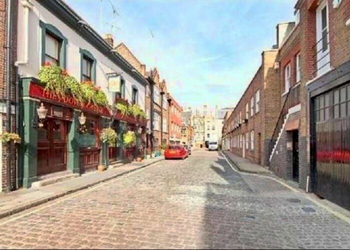 3 Bedroom Flat To Rent In Weymouth Mews, Marylebone, W1G