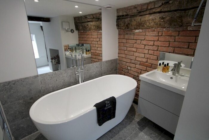 2 Bedroom Flat To Rent In Horninglow Street, Burton-On-Trent, DE14