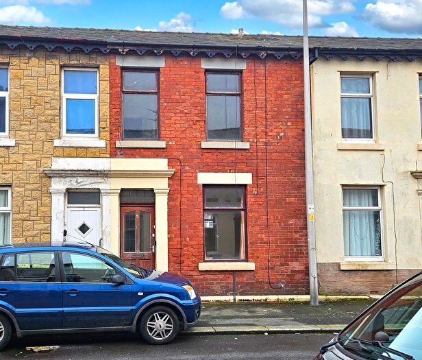 2 Bedroom Terraced House For Sale In Bedford Road, Blackpool, FY1