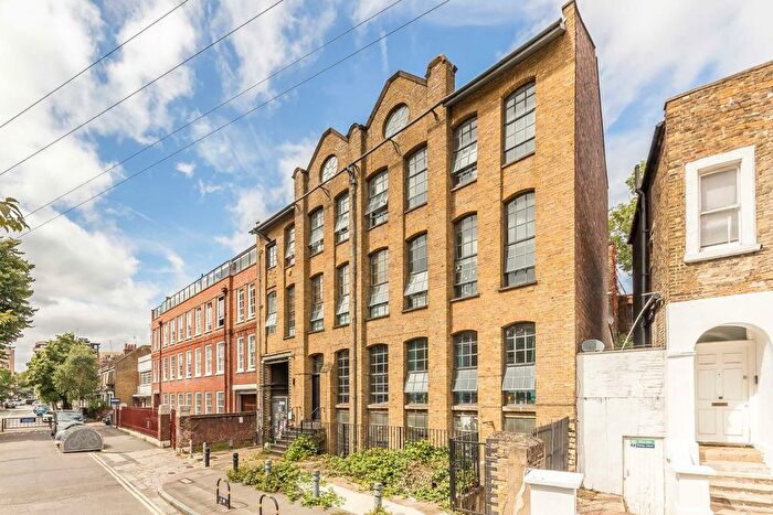 1 Bedroom Flat To Rent In Tudor Road, London, E9