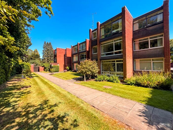 1 Bedroom Apartment For Sale In The Avenue, Sale, M33