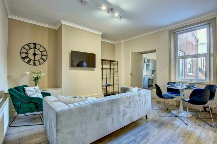 2 Bedroom Flat To Rent In (&#;pppw) Mowbray Street, Newcastle Upon Tyne, NE6