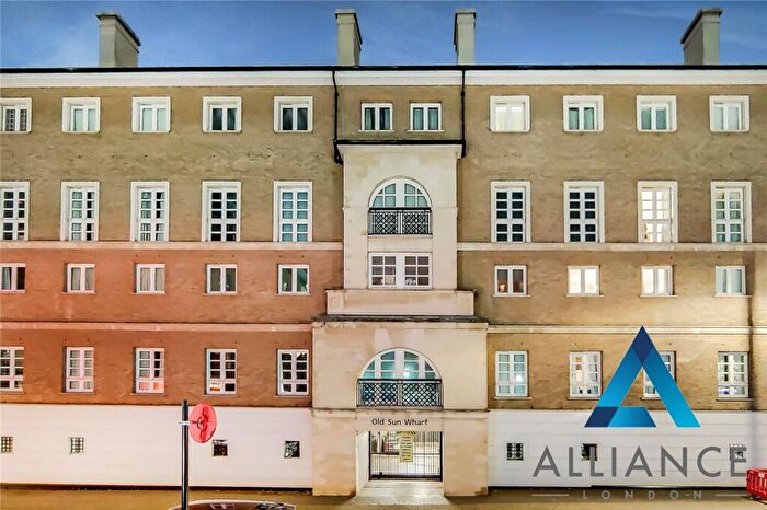 2 Bedroom Apartment To Rent In Narrow Street, London, E14