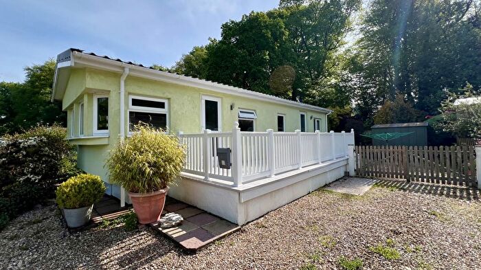 Detached House For Sale In Howley, Chard, TA20