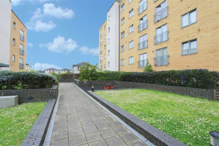 1 Bedroom Flat To Rent In Caldon House, Waxlow Way, Northolt, UB5