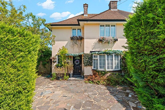2 Bedroom Semi-Detached House For Sale In Downland Close, Epsom, Surrey, KT18