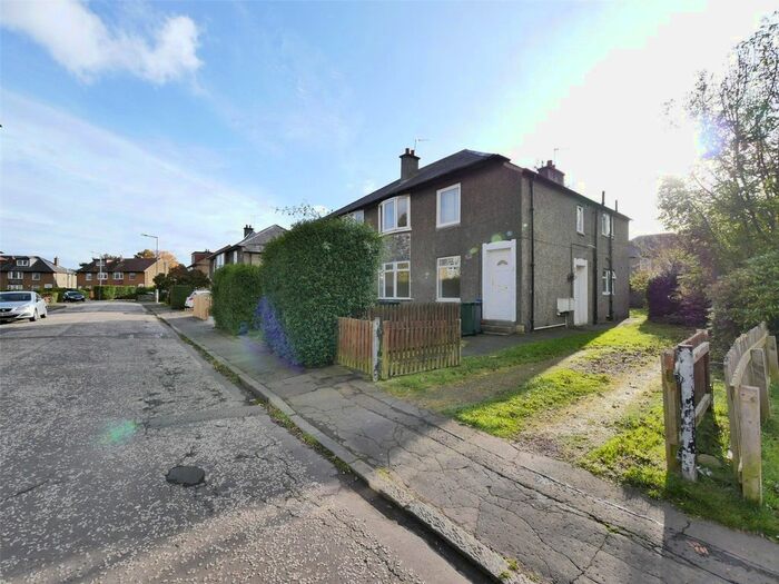 3 Bedroom Flat To Rent In Colinton Mains Place, Edinburgh, Midlothian, EH13