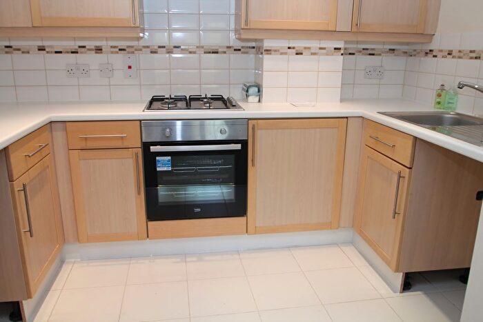 1 Bedroom Flat To Rent In Rowan House, Whyteleafe, CR3