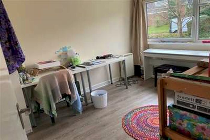 3 Bedroom Flat To Rent In The Parkway, Southampton, SO16