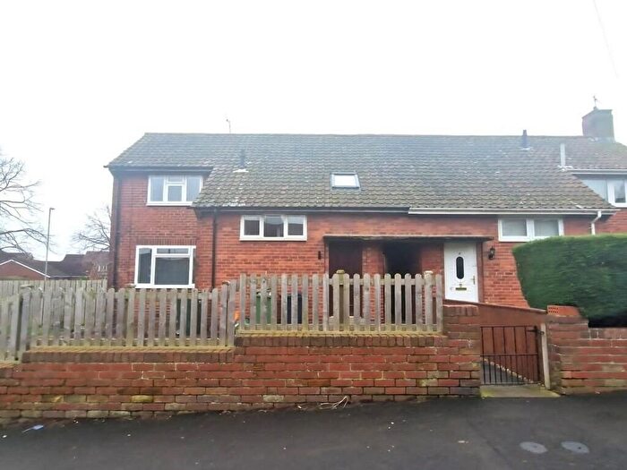 3 Bedroom Semi Detached House For Sale In Pinewood Gardens, Gateshead, NE11