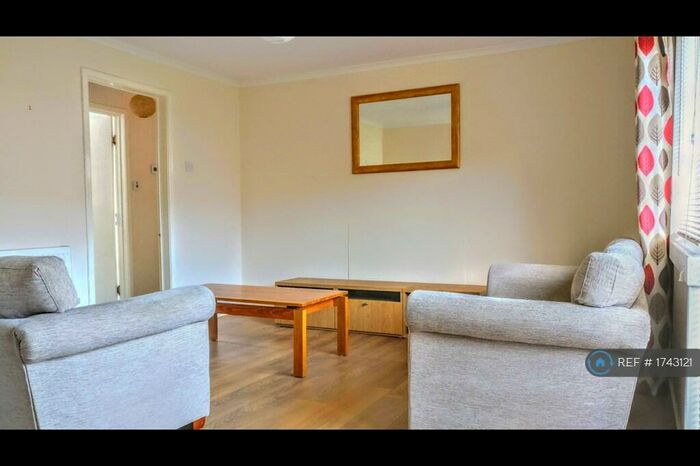 2 Bedroom Flat To Rent In Cowane Street, Stirling, FK8