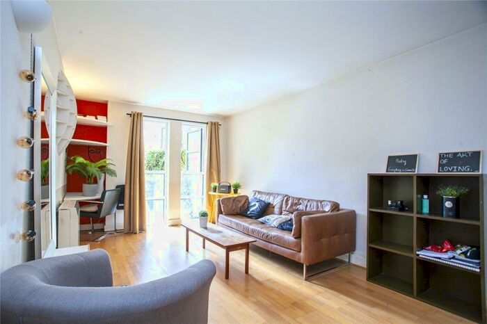 2 Bedroom Apartment To Rent In Equity Square, Shoreditch, London, E2