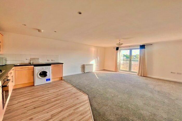 2 Bedroom Flat To Rent In St. Lawrence Road, Newcastle Upon Tyne, NE6