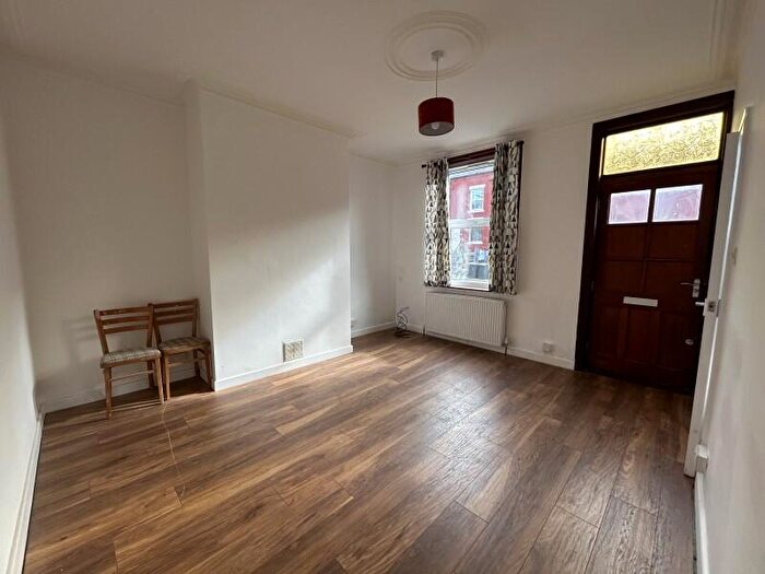 2 Bedroom Terraced House To Rent In Clifton Mount, Harehills, LS9