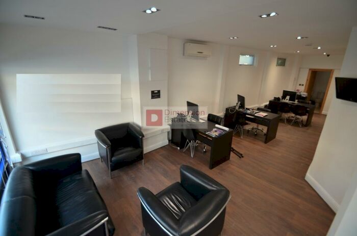 End Of Terrace House To Rent In Fourth Avenue, London, E12