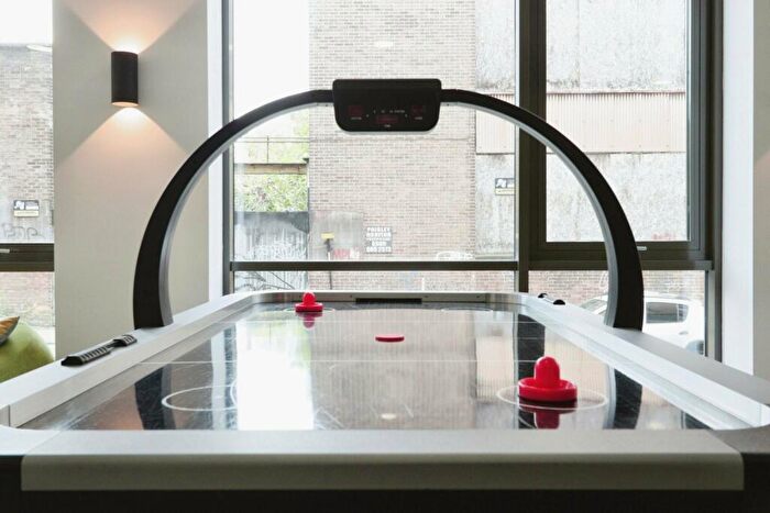 1 Bedroom Apartment To Rent In Allen Street, Sheffield, South Yorkshire, S3