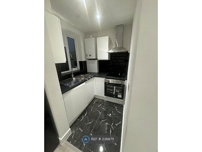 1 Bedroom Flat To Rent In Sterry Road, Dagenham, RM10
