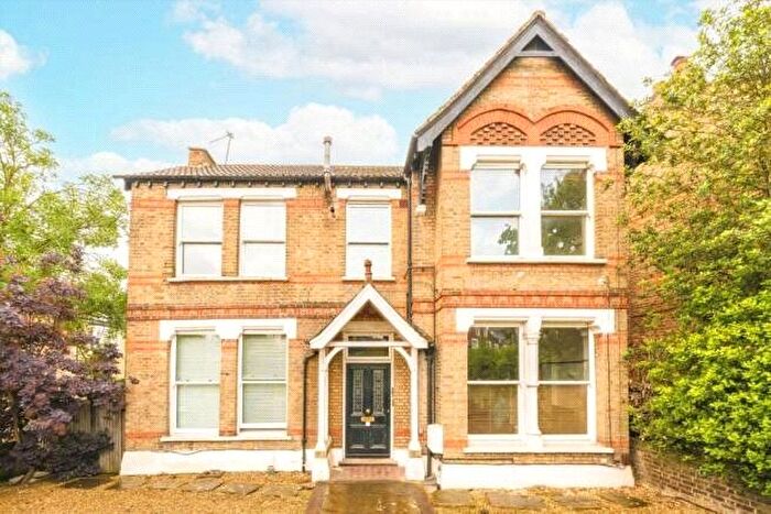 1 Bedroom Flat To Rent In Castlebar Road, London, W5