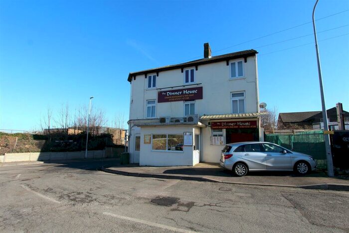 1 Bedroom Flat To Rent In Dover Street, Sittingbourne, Kent, ME10