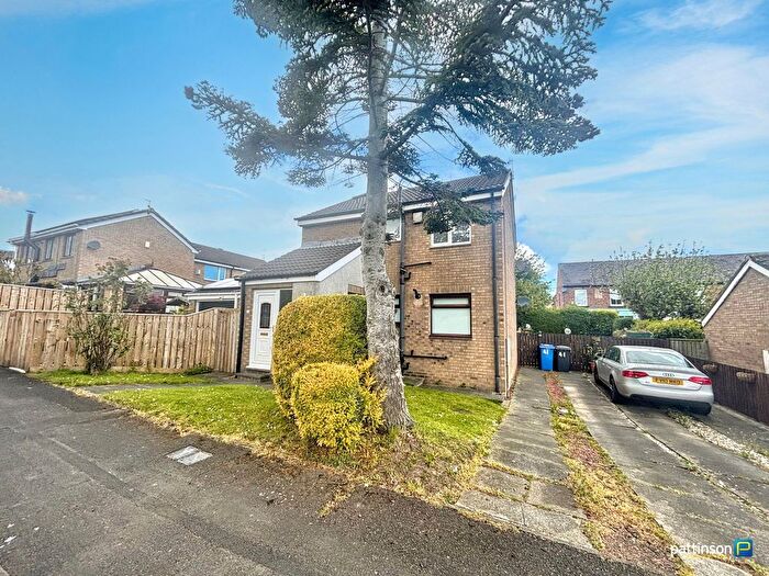 1 Bedroom Flat For Sale In Bamburgh Drive, Pegswood, Morpeth, NE61