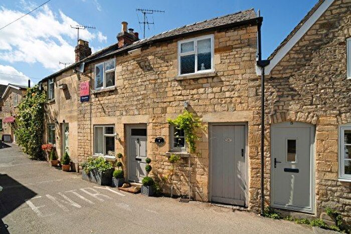 2 Bedroom Cottage To Rent In Bull Lane, Cheltenham, GL54