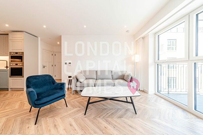 2 Bedroom Apartment To Rent In Tryon House Brook Street Kingston Upon Thames, KT1