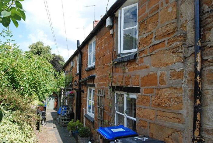 2 Bedroom Cottage To Rent In Nuns Lane, Long Buckby, Northampton, Northamptonshire, NN6