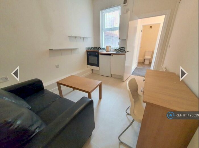 1 Bedroom Flat To Rent In Holland Street, Liverpool, L7