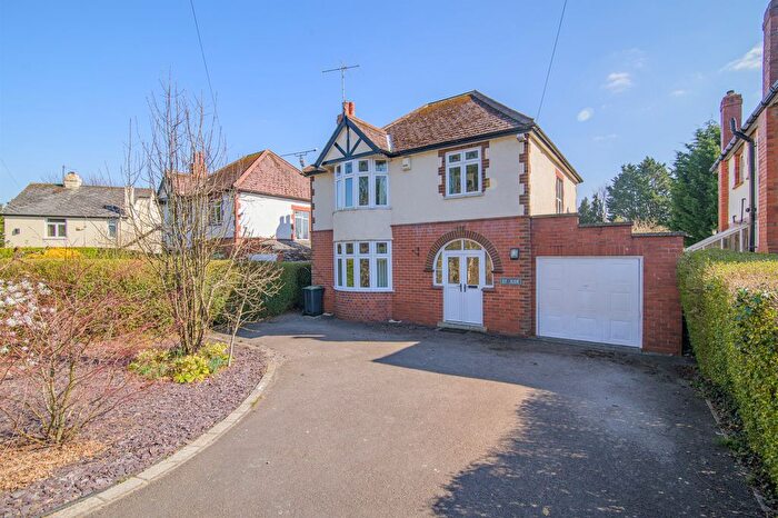 3 Bedroom Detached House For Sale In New Dixton Road, Monmouth, Monmouthshire, NP25