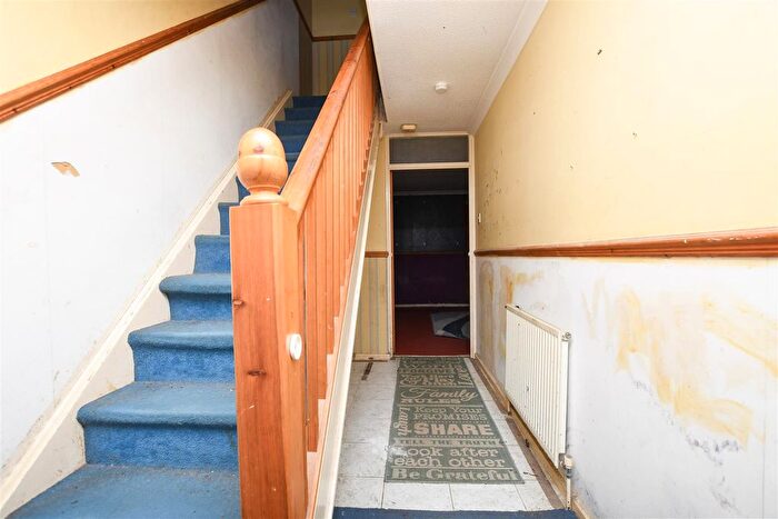 3 Bedroom End Of Terrace House For Sale In Howlett Close, St. Leonards-On-Sea, TN38