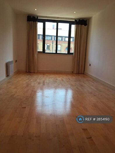2 Bedroom Flat To Rent In Bow Connection, London, E3