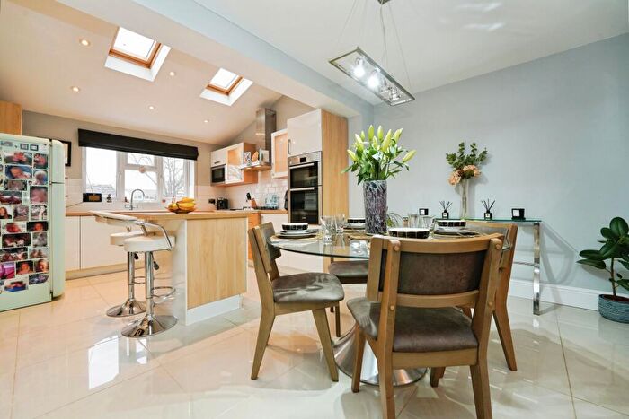 4 Bedroom Property For Sale In Buckles Close, Charlton Kings, Cheltenham, GL53