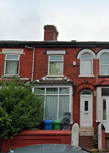 3 Bedroom Terraced House To Rent In Beckenham Road, Manchester, M8