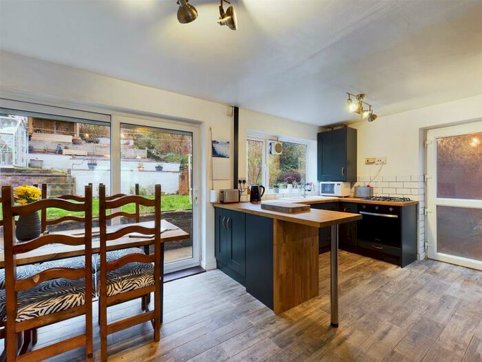 3 Bedroom Detached House For Sale In Portreath Drive, Allestree, Derby