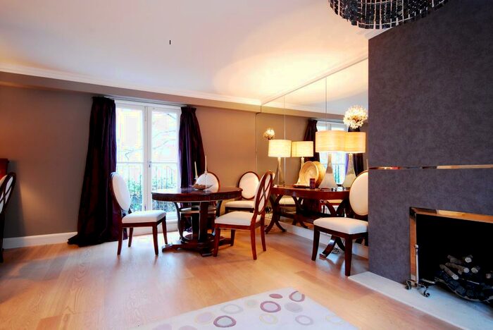 2 Bedroom Flat To Rent In Redcliffe Mews London, SW10