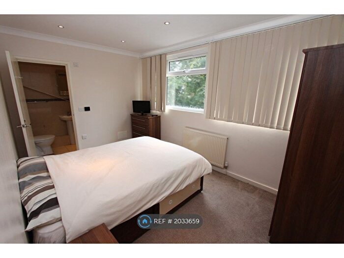 5 Bedroom End Of Terrace House To Rent In Bembridge Close, London, NW6