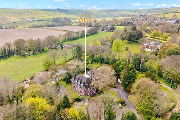 2 Bedroom Apartment For Sale In Clays Hill, Bramber, BN44