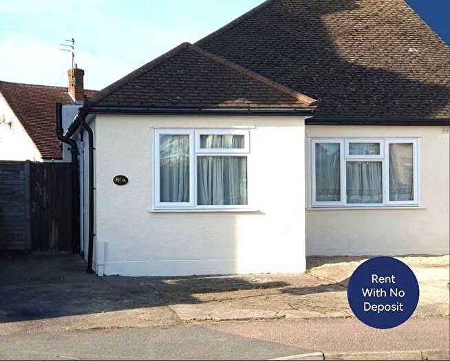 2 Bedroom Bungalow To Rent In Sea Street, Herne Bay, Kent, CT6